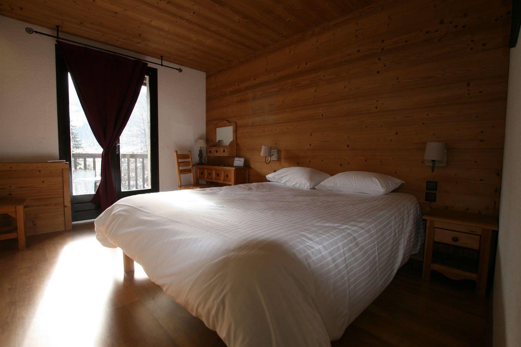 Hotel Les Vallois Vallouise Buitenkant foto